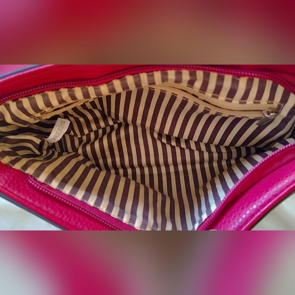 ❤️𝐕𝐢𝐛𝐫𝐚𝐧𝐭 𝐂𝐫𝐢𝐦𝐬𝐨𝐧 𝐐𝐮𝐢𝐥𝐭𝐞𝐝 𝐂𝐫𝐨𝐬𝐬𝐛𝐨𝐝𝐲 𝐁𝐚𝐠 - Picture 8 of 16